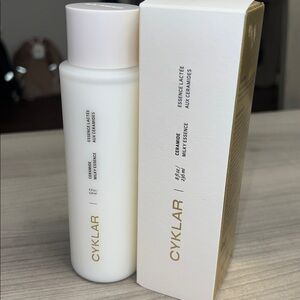 New cyklar Ceramide milky essence  - White